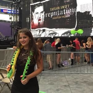 Meet your Posher, Gretchen